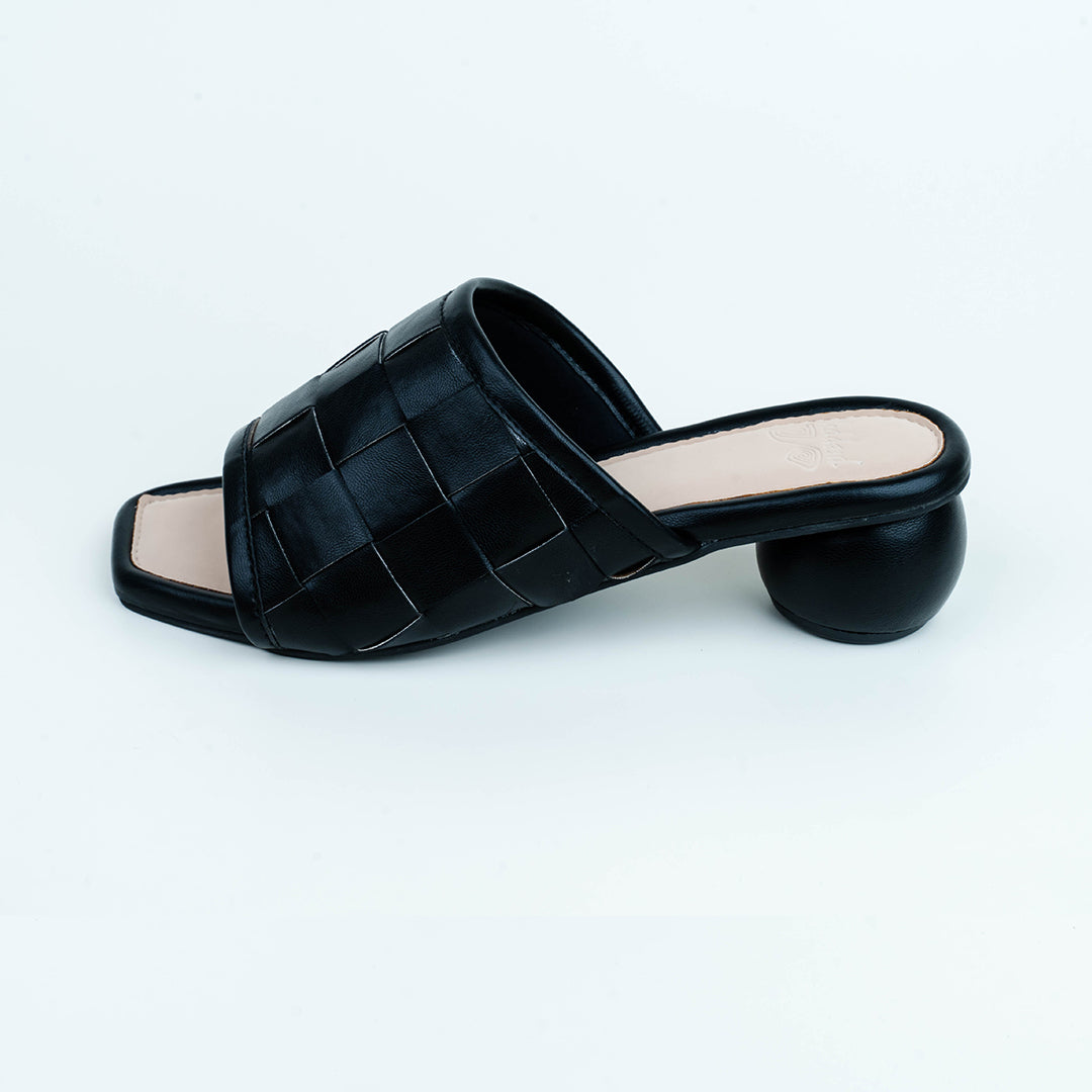 Woven Sliders with Round Heel