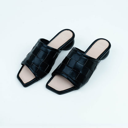 Woven Sliders with Round Heel