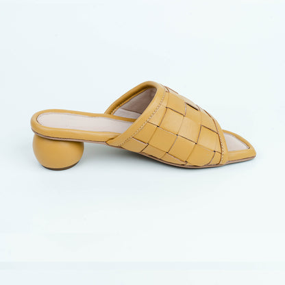 Woven Sliders with Round Heel