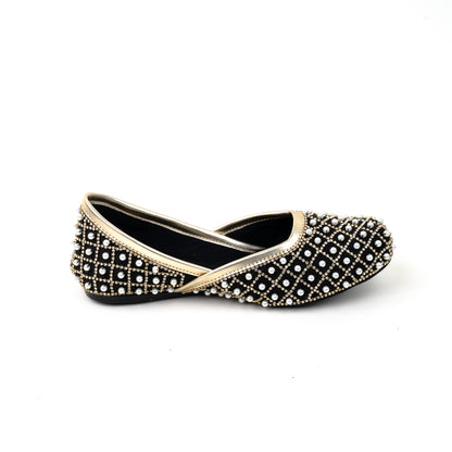 Diamond Studded Mojari