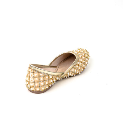 Diamond Studded Mojari